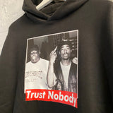 Biggie & Tupac Trust Nobody Printed Hoodie In Black