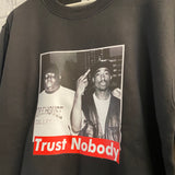 Trust Nobody Biggie & Tupac Printed Sweatshirt In Black
