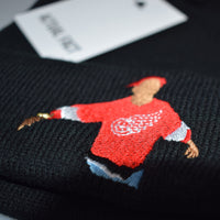Tupac Spit Roll Up Beanie In Black